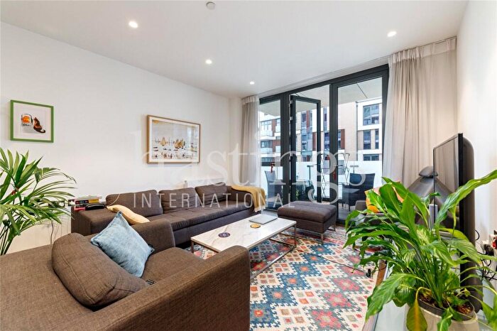 2 Bedroom Apartment For Sale In Hornbeam House, Quebec Way, London, SE16