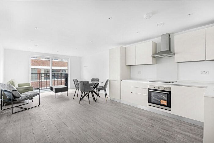 1 Bedroom Apartment To Rent In The Burj, Green Street, Digbeth, Birmingham, B12