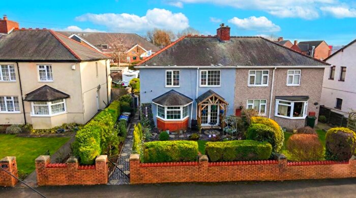 4 Bedroom Semi Detached House For Sale In John Street, Thurnscoe, Rotherham, S63