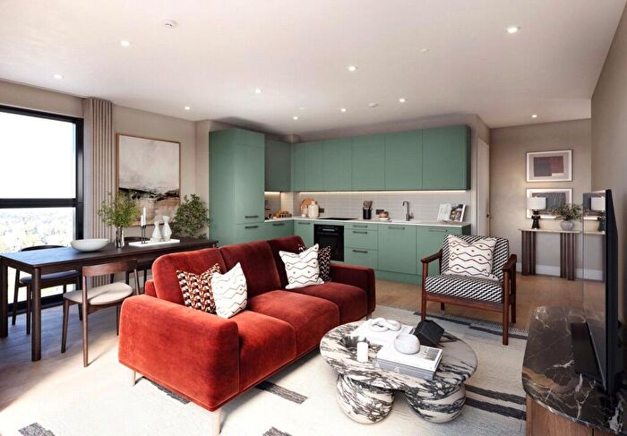 2 Bedroom Apartment For Sale In Poplar House, One Waterside, Bath, BA2