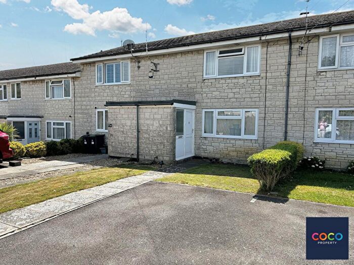 2 Bedroom Property To Rent In Greenways, Portland, DT5