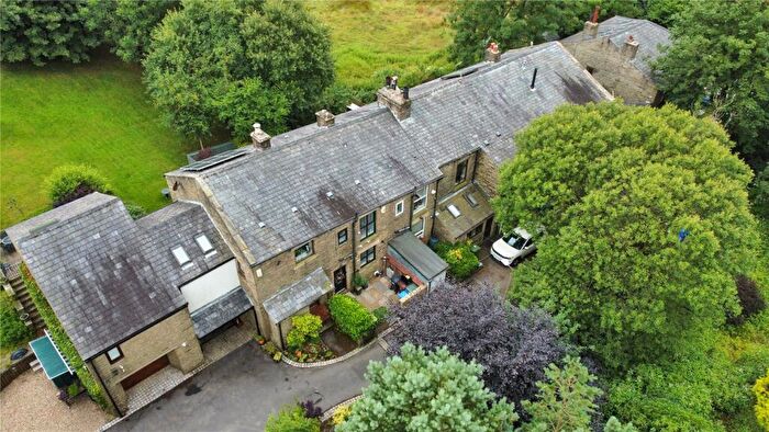 2 Bedroom Terraced House For Sale In Eagley Bank, Shawforth, Rossendale, OL12