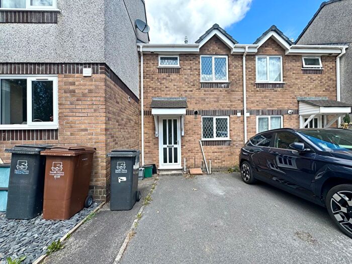 2 Bedroom Property To Rent In Henry Close, Ivybridge, PL21