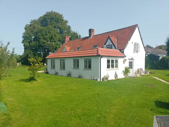 4 Bedroom Detached House For Sale In Scotland Lane, Axbridge, BS26