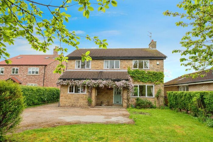 4 Bedroom Detached House For Sale In New Road, Old Snydale, Pontefract, WF7