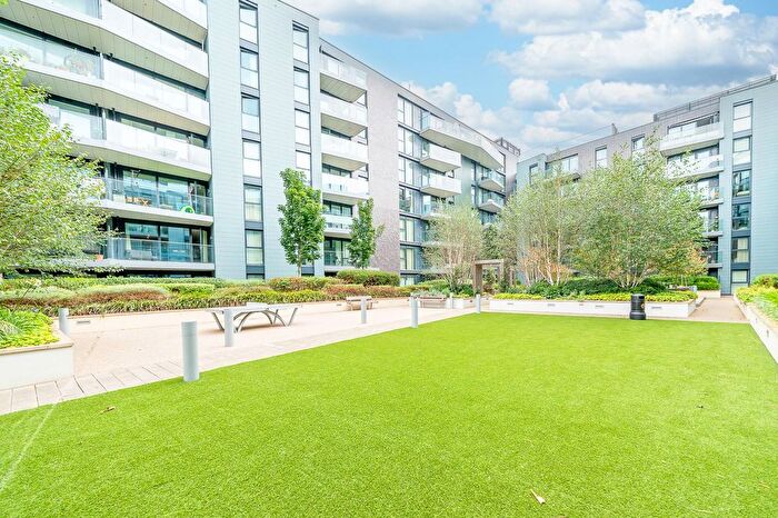1 Bedroom Flat For Sale In Hawthorne Crescent, London, SE10
