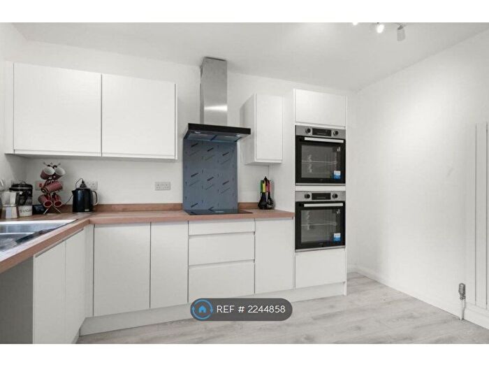 3 Bedroom Semi-Detached House To Rent In Alabaster Lane, Cromford, Matlock, DE4