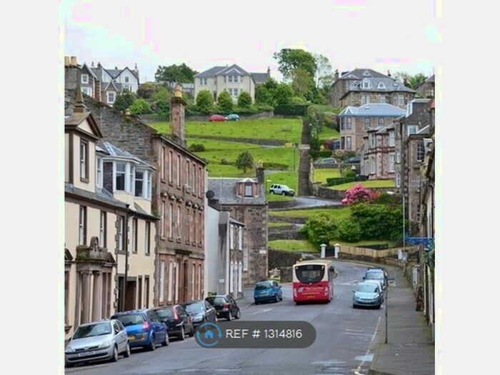3 Bedroom Flat To Rent In Castle Street, Rothesay, Isle Of Bute PA20