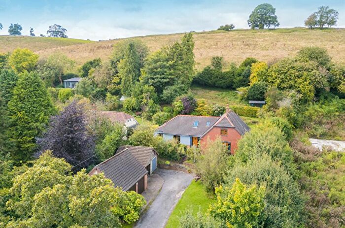 5 Bedroom Chalet For Sale In Green Lane, Hambledon, PO7