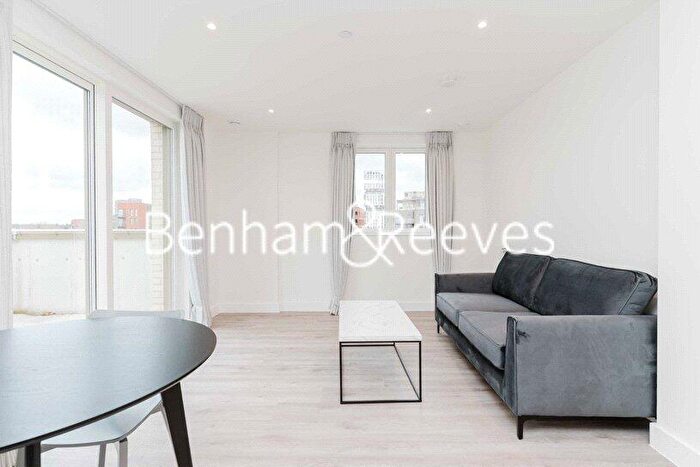 1 Bedroom Apartment To Rent In Moorehead Way, London, SE3