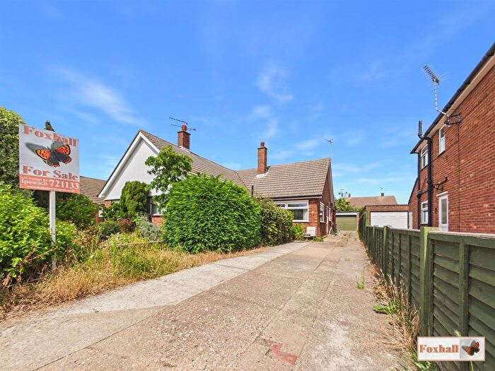 2 Bedroom Semi-Detached Bungalow For Sale In Glencoe Road, Ipswich, IP4