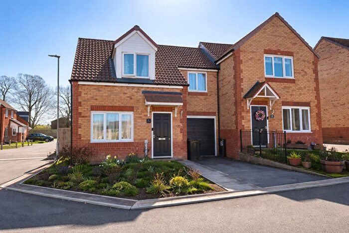 3 Bedroom Semi-Detached House For Sale In Cherry Tree Place, Eccleshill, Bradford, BD2