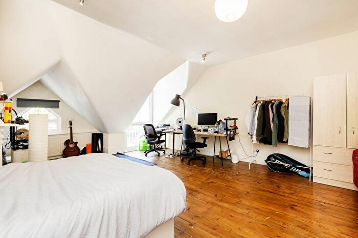 Studio To Rent In Streatley Road, London, NW6