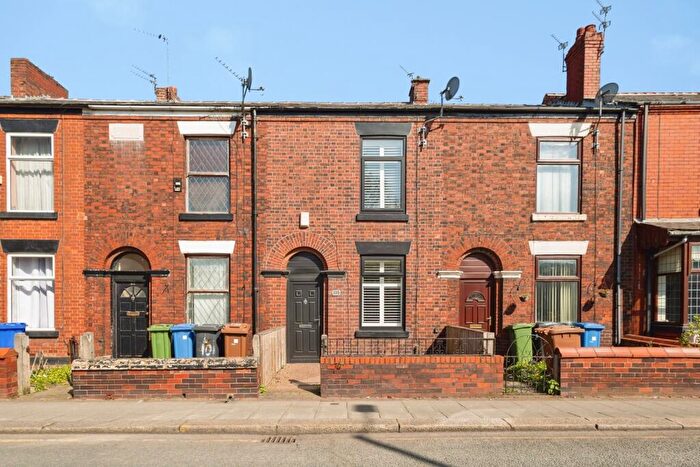 2 Bedroom Terraced House For Sale In Stockport Road, Denton, Manchester, Greater Manchester, M34