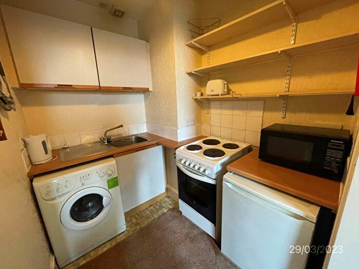 1 Bedroom Flat To Rent In Great Northern Road, First Floor Left, Aberdeen, AB24