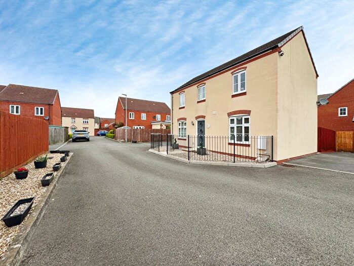 3 Bedroom Detached House For Sale In Cwrt Bergiers, Llanelli, Carmarthenshire, SA15
