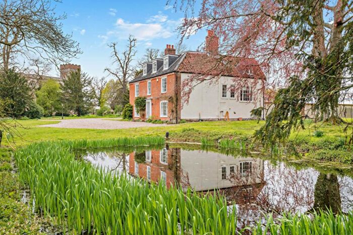 6 Bedroom Detached House For Sale In Low Road, Shelton, Norfolk, NR15