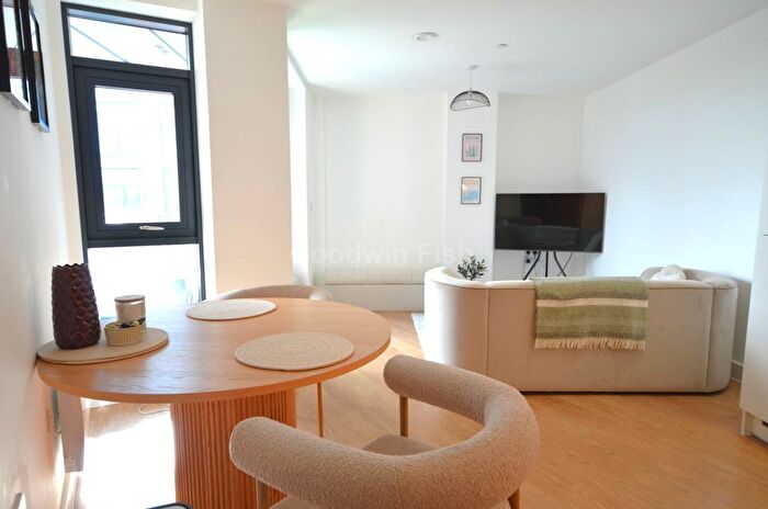 1 Bedroom Flat For Sale In Grapnel Apartments, Furness Quay, Salford Quays, M50