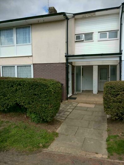 6 Bedroom Terraced House To Rent In Lamb Close, AL10