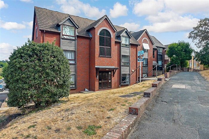 Studio For Sale In Elm Road, Redhill, Surrey, RH1