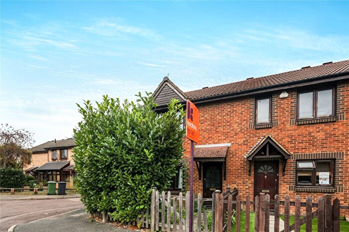 4 Bedroom Terraced House To Rent In Southerngate Way, New Cross, London, SE14