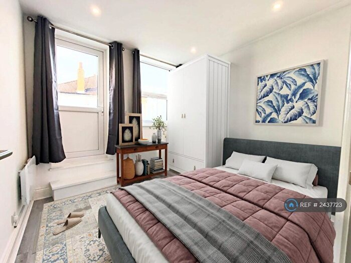 1 Bedroom Flat To Rent In East Finchley, London, N2