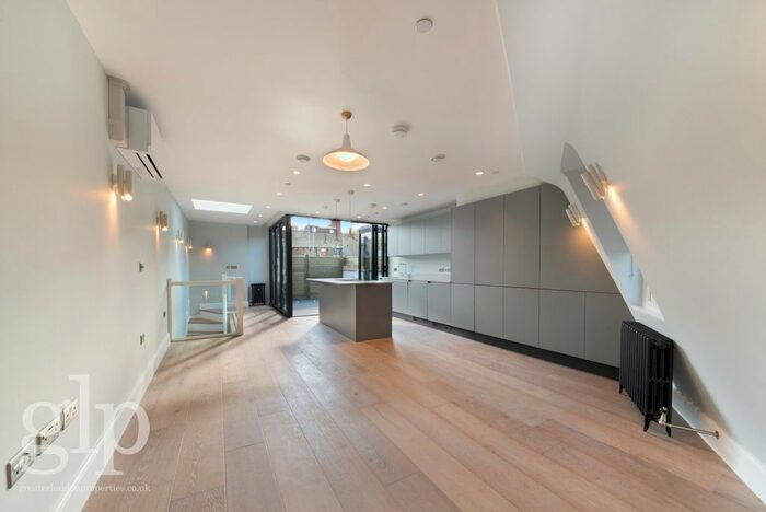 2 Bedroom Flat To Rent In Cranbourn Street, London, Greater London, WC2H