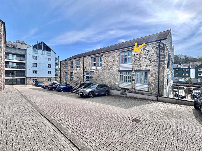 1 Bedroom Flat For Sale In Anchor Quay, Penryn, TR10
