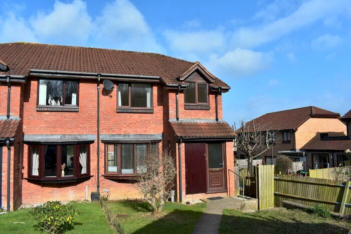 3 Bedroom Semi-Detached House To Rent In The Spinney, Yeovil, BA20
