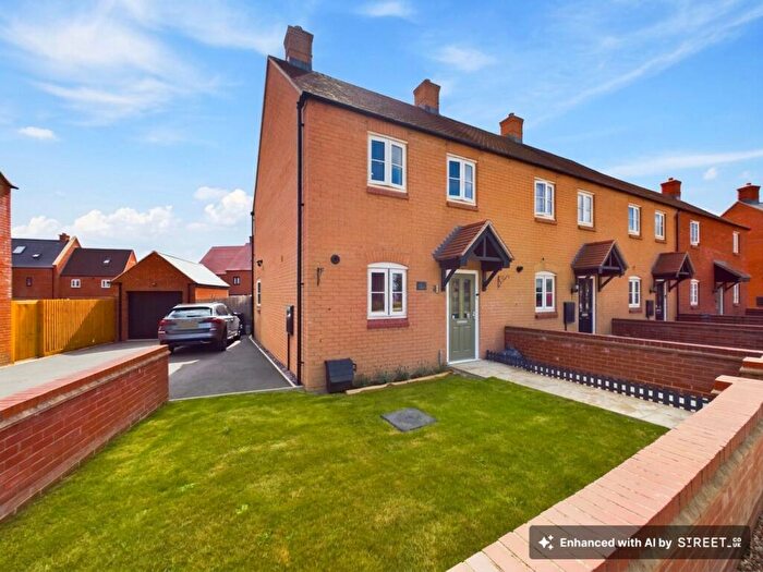 2 Bedroom End Of Terrace House For Sale In Redcar Road, Towcester, NN12