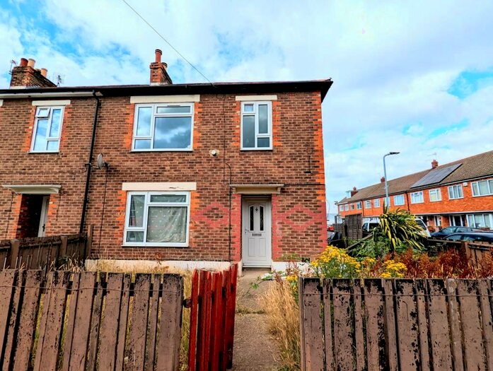 3 Bedroom House To Rent In Crofton Road, Southsea, PO4