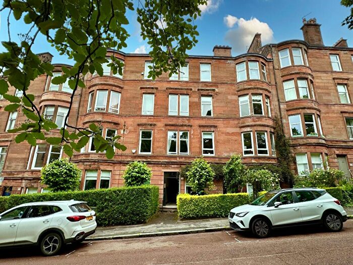 3 Bedroom Flat To Rent In Fergus Drive, Glasgow, G20