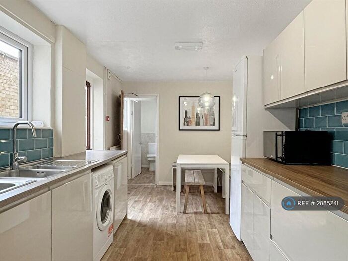 6 Bedroom Terraced House To Rent In Madras Road, Cambridge, CB1