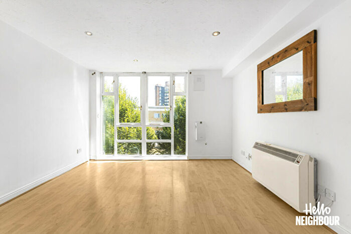 2 Bedroom Apartment To Rent In Swansea Court, London, E16