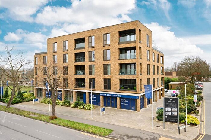 3 Bedroom Apartment For Sale In Leaping Birds Rise, Walton-on-Thames, Surrey, KT12