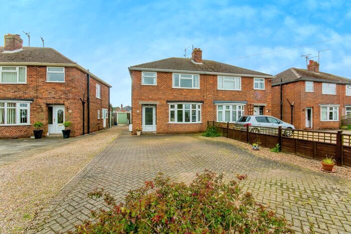 3 Bedroom Semi-Detached House For Sale In Priory Road, Fishtoft, Boston, Lincolnshire, PE21