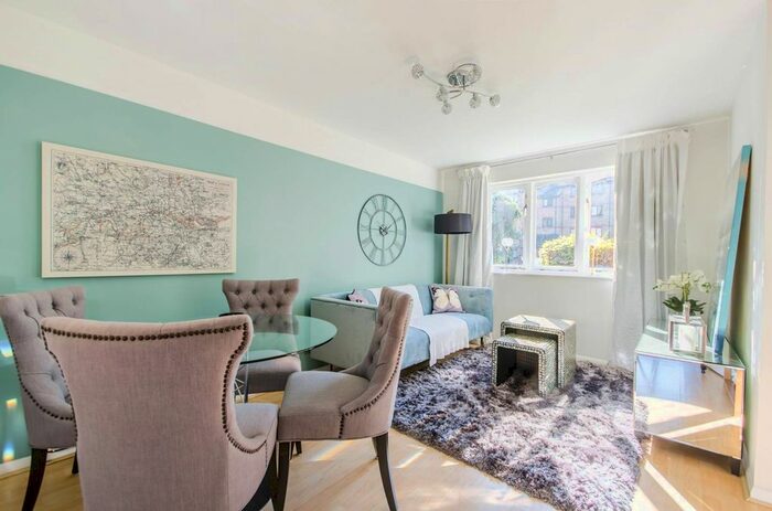 1 Bedroom Flat To Rent In Myers Lane, New Cross, London, SE14