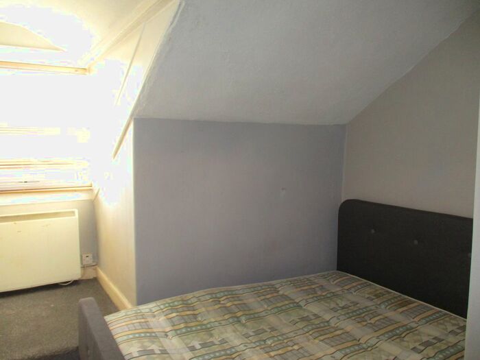1 Bedroom Flat To Rent In The Crescent, York YO24