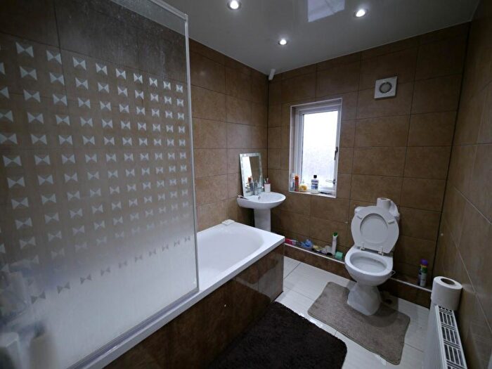 3 Bedroom House To Rent In Mayville Avenue, Leeds, LS6