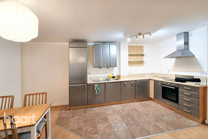 2 Bedroom Apartment For Sale In Aspect, Leeds, LS2