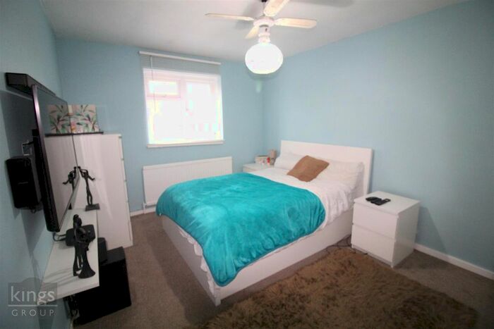 2 Bedroom Property To Rent In Brockles Mead, Harlow CM19