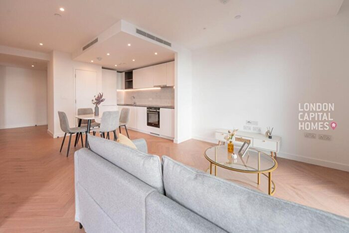 1 Bedroom Apartment To Rent In One Thames Quay, Marsh Wall, London, E14