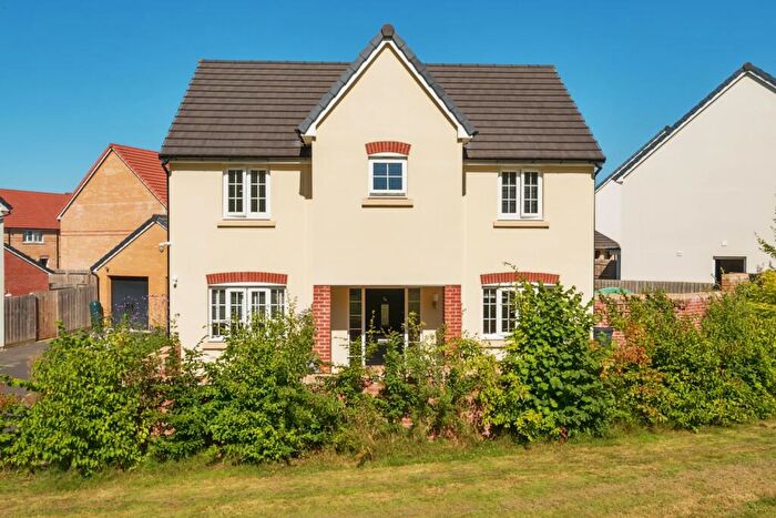 4 Bedroom Detached House For Sale In Wolstonian Way, Roundswell, Barnstaple, Devon, EX31