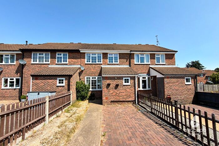 3 Bedroom Terraced House For Sale In Loughborough, Bracknell, RG12