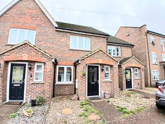 2 Bedroom Property To Rent In Cotswold Drive, Stevenage, SG1