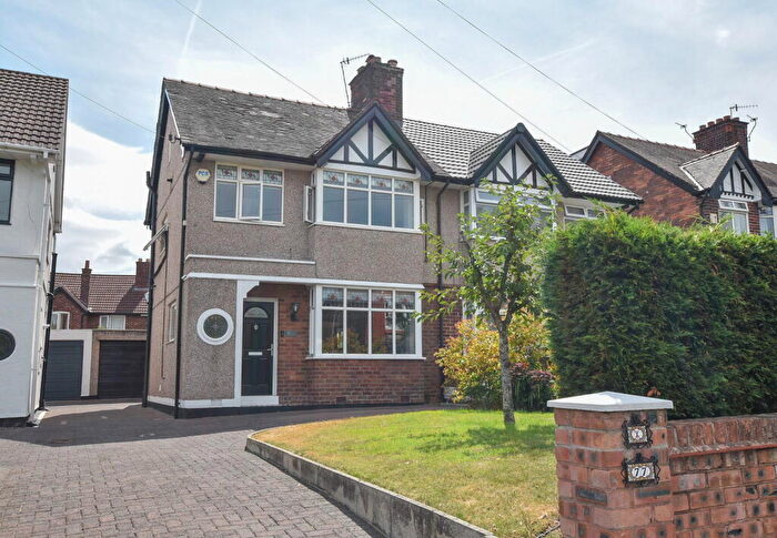 3 Bedroom Semi-Detached House For Sale In Higher Bebington Road, Bebington, CH63