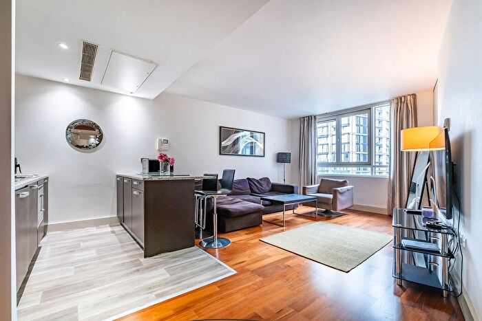 2 Bedroom Flat To Rent In Praed Street, London, W2