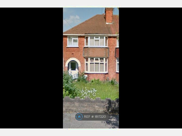 4 Bedroom Semi-Detached House To Rent In Cherington Road, Birmingham, B29