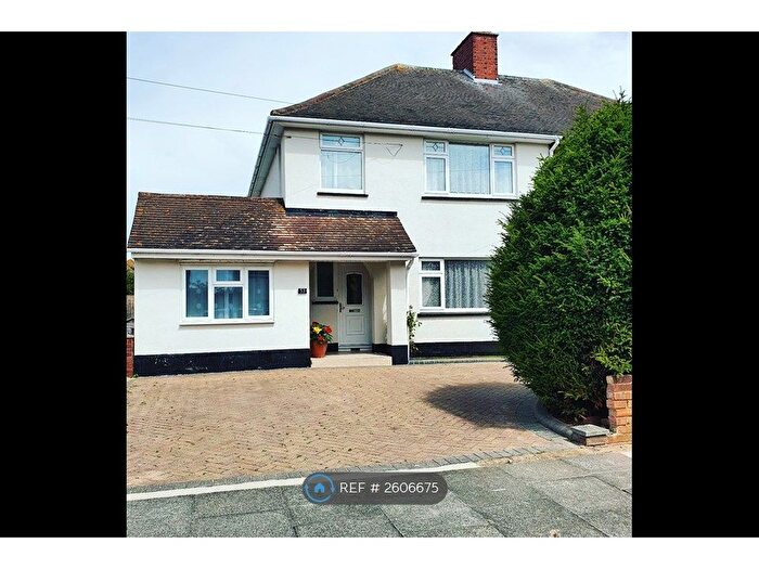 4 Bedroom Semi-Detached House To Rent In Ulster Avenue, Southend-On-Sea, SS3