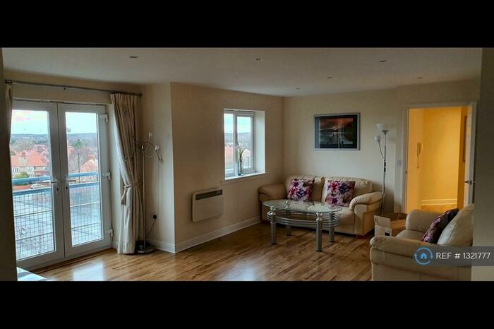 2 Bedroom Penthouse To Rent In Knights Bridge Court, Newcastle, NE3